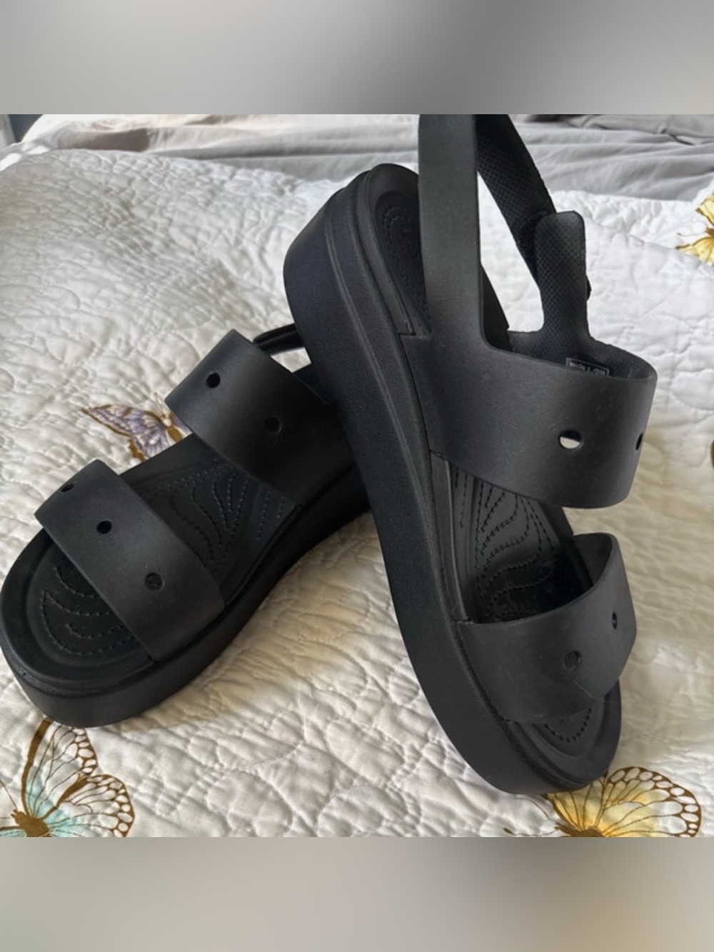 CROCS Women's Black Chunky Platform Slide Sandals